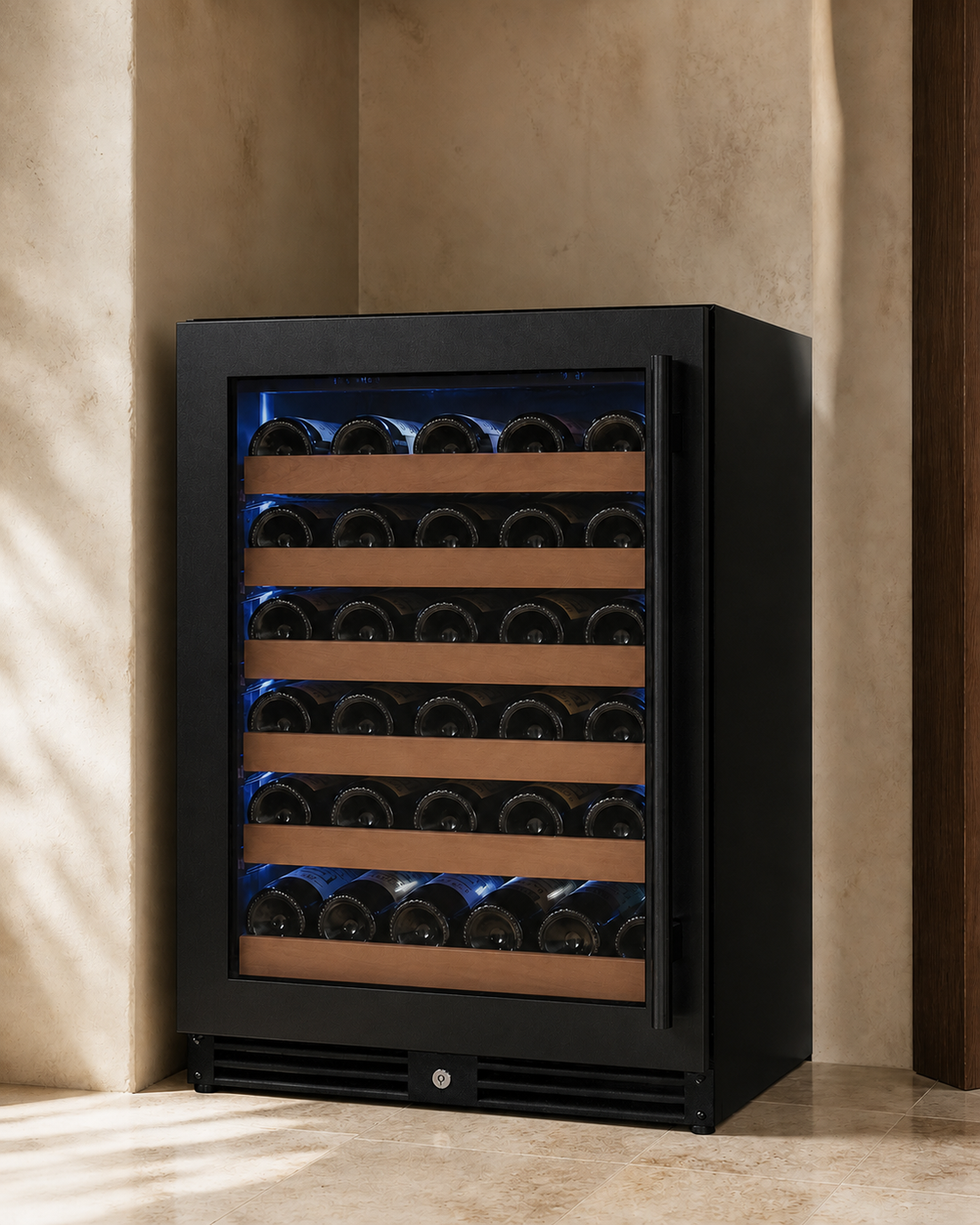 VINELOR Reserva 51 bouteilles | Cave à vin encastrable 1 zone porte noire charnière gauche — vue principale premium